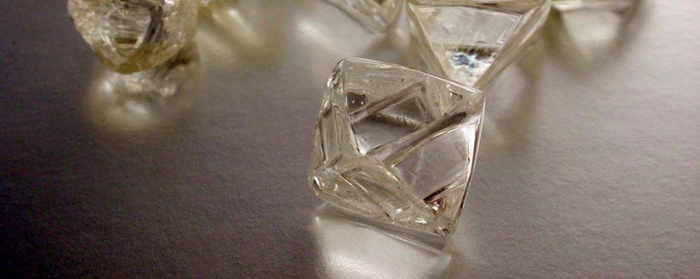 Namibia and de beers sign milestone 10-year rough diamond sales agreement