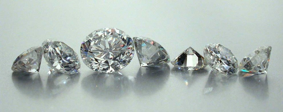 De beers auction sales launches third party b2b polished diamond selling service pilot