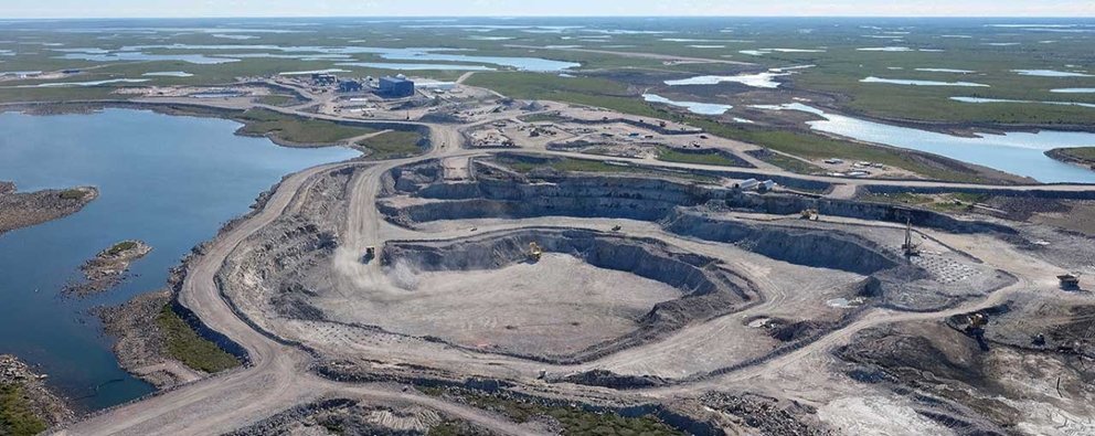 Bouwa whee catering awarded gahcho kué contract