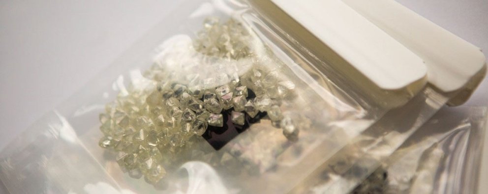 De beers rough diamond sales for cycle 3, 2018