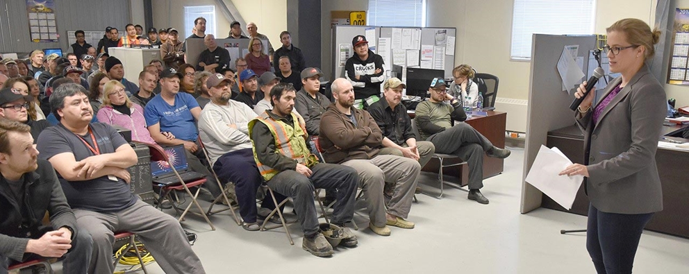 Canadian women’s hockey legend cassie campbell-pascall visits gahcho kué mine