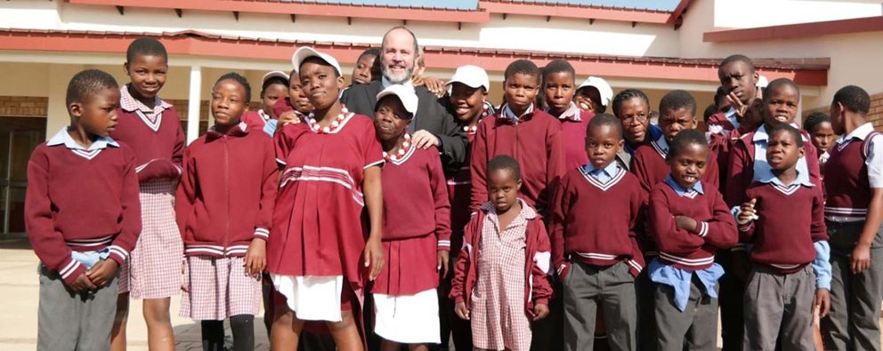 School children receive major support from de beers and government in limpopo