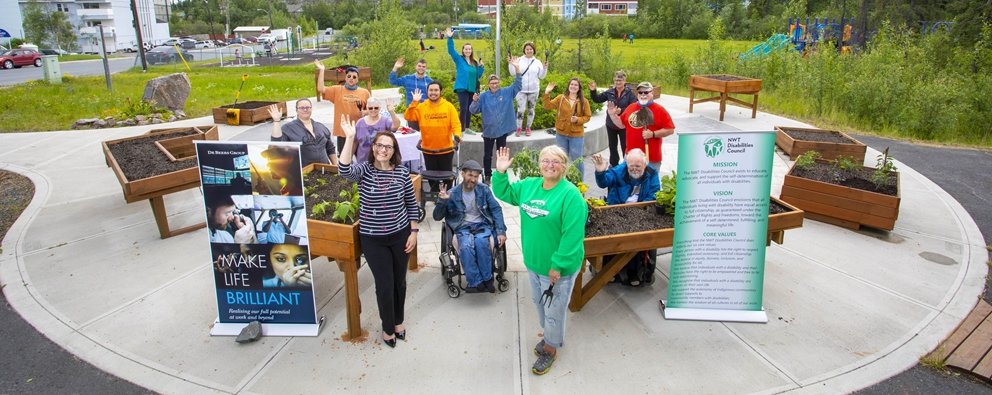DE BEERS AMBASSADORS FOR GOOD REBUILD YELLOWKNIFE INCLUSIVE GARDEN