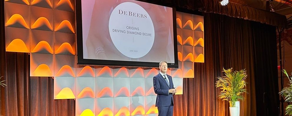 De Beers launches ‘Ombré Desert Diamonds’ jewellery beacon and ‘ORIGIN – De Beers Group’ polished diamonds
